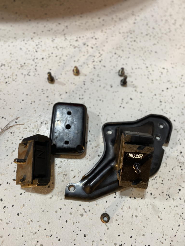 Motor mounts